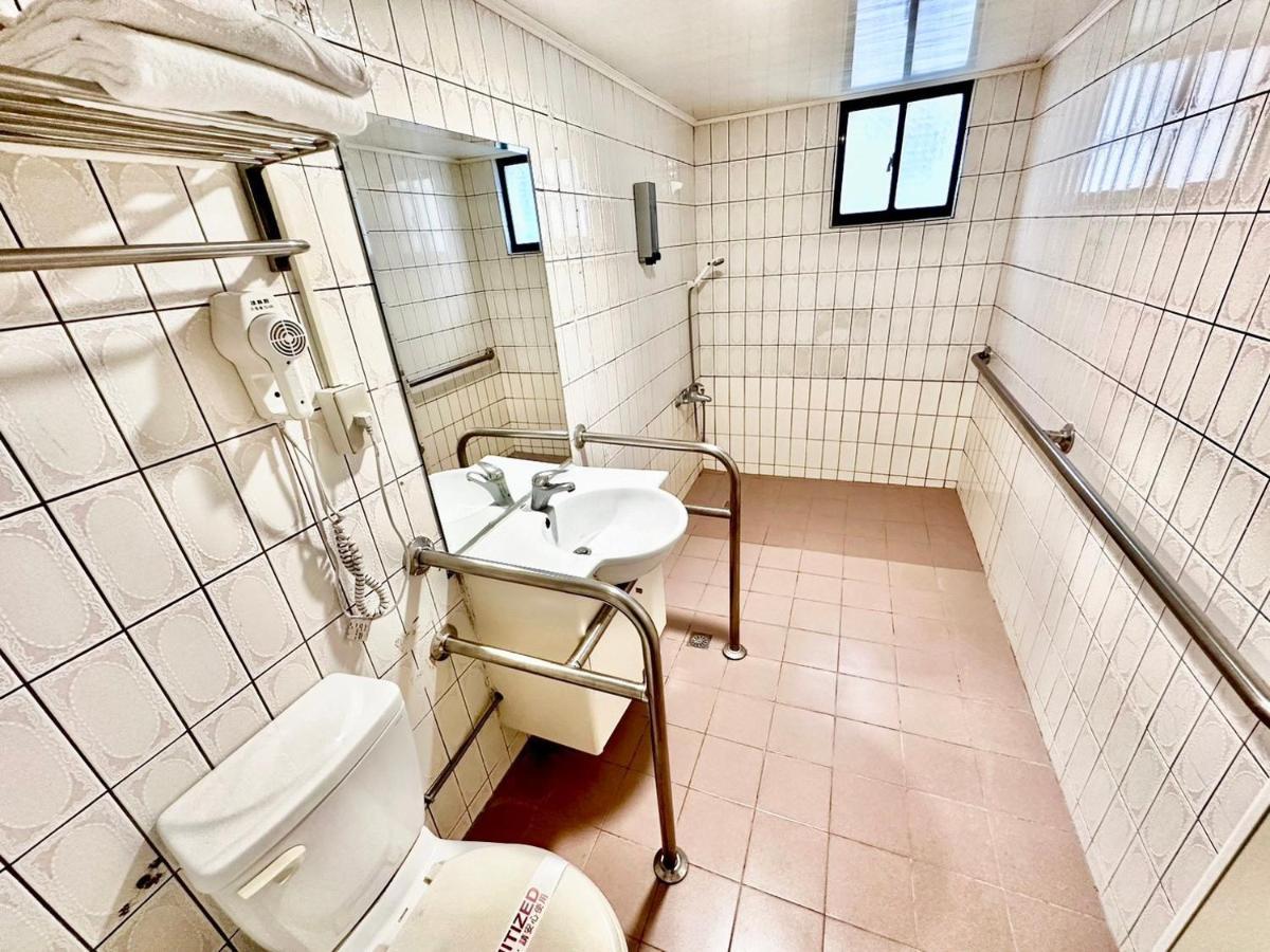 Wl Hotel Hsinchu Экстерьер фото