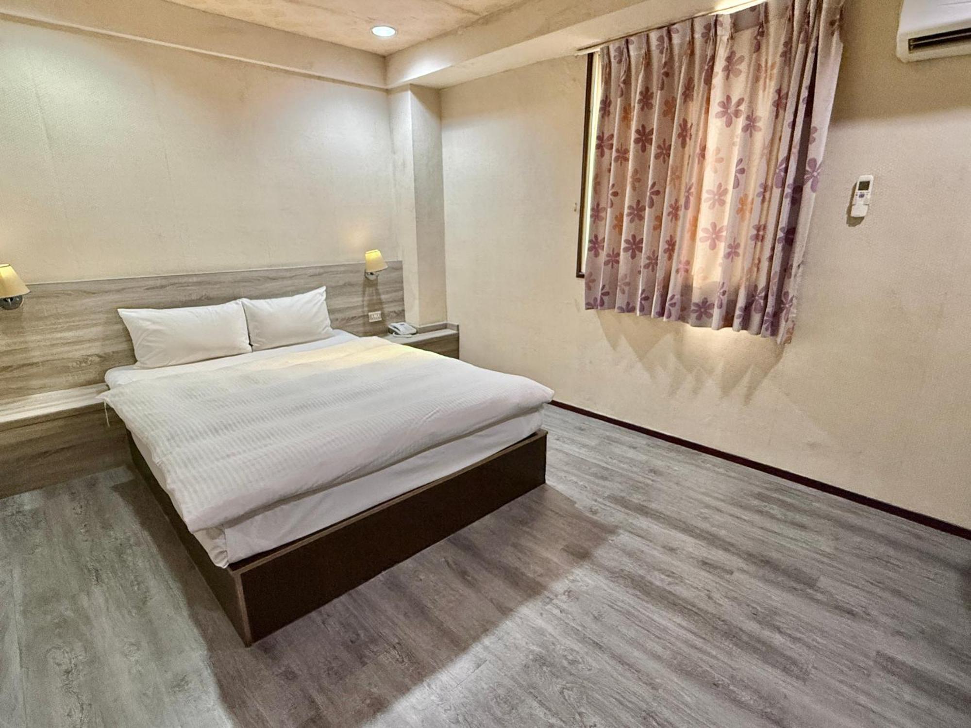 Wl Hotel Hsinchu Экстерьер фото
