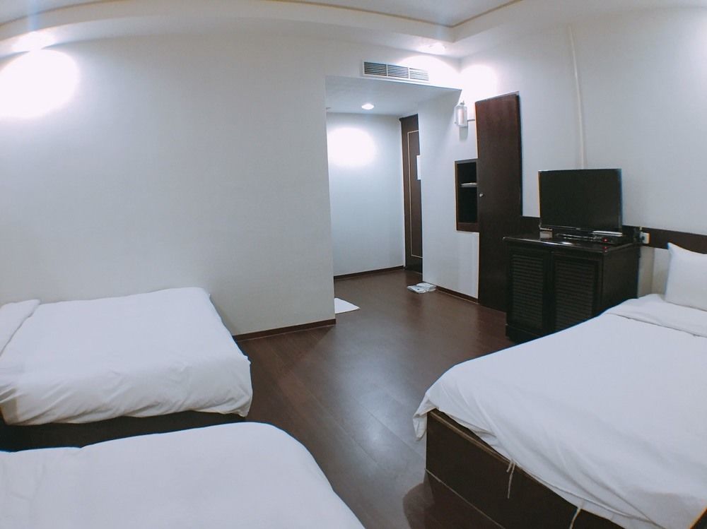 Wl Hotel Hsinchu Экстерьер фото