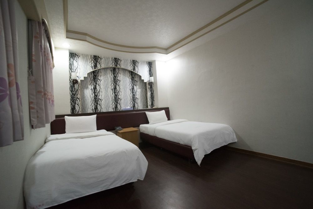 Wl Hotel Hsinchu Экстерьер фото