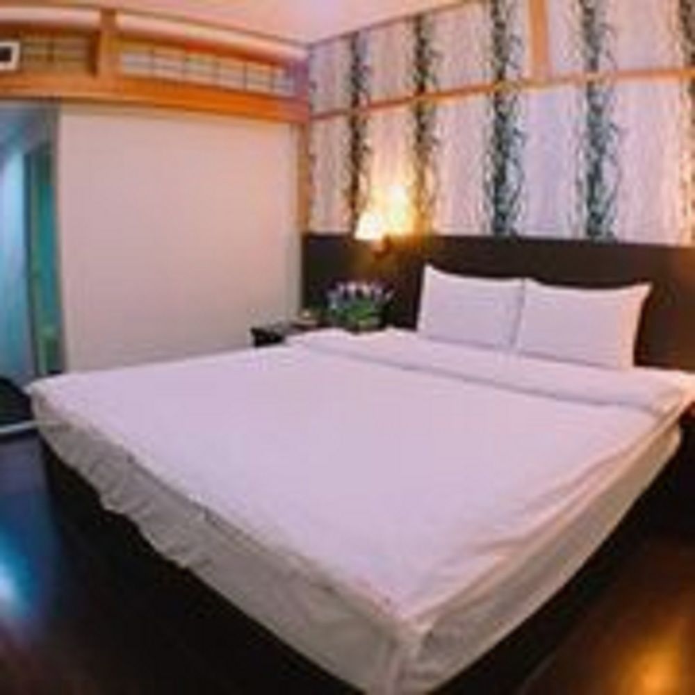 Wl Hotel Hsinchu Экстерьер фото